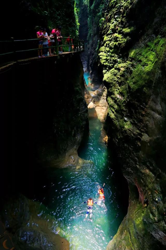 重庆周边凉快的避暑打卡地两三天，重庆周边这⑧个避暑胜地只有25℃