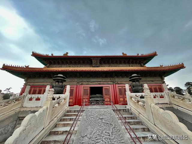 东陵是谁的陵墓，清东陵有多少个陵墓（雍正为何要新建清西陵）