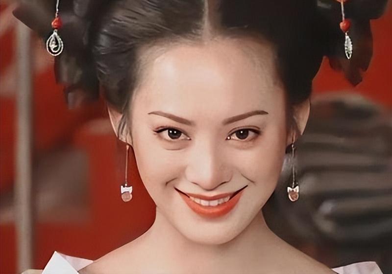 从她年轻时的影视作品《新上海滩》《偷拍录像带的日子》《阳光灿烂的