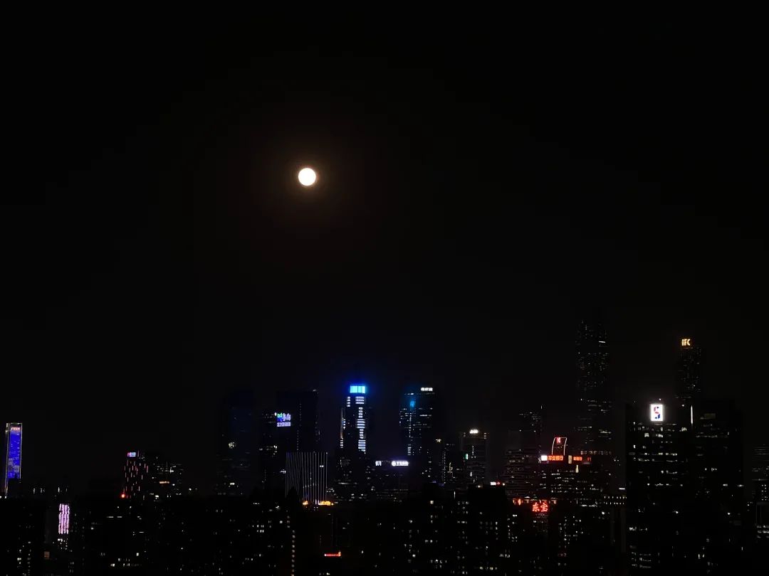 苹果12怎么拍月亮清晰照片（一招教你用iPhone拍“超级月亮”）