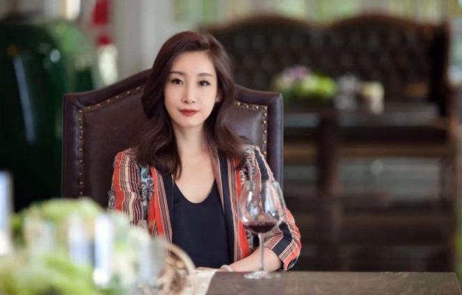 秦海璐个人资料及图片（王新军让我相信爱情，他最懂我）