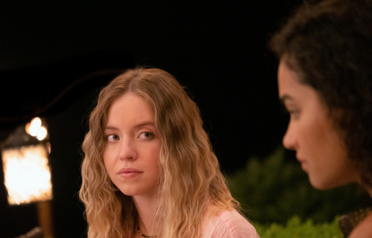 推荐六部hbo冷门高能尺度美剧,《大学女生的"幸"福生活》