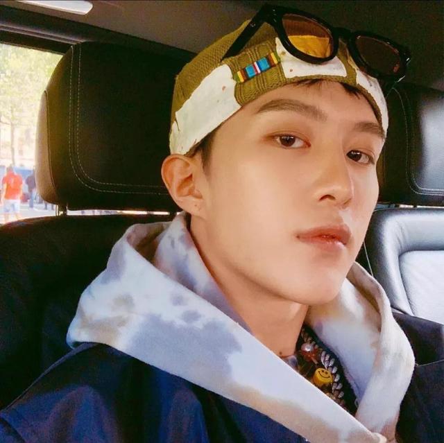 范丞丞头像?微信，范丞丞头像（范丞丞#男生头像）