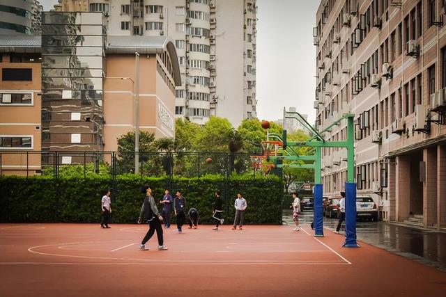 上海市卢湾区属于哪个区，上海卢湾区的范围（11年了，你还记得卢湾区吗）