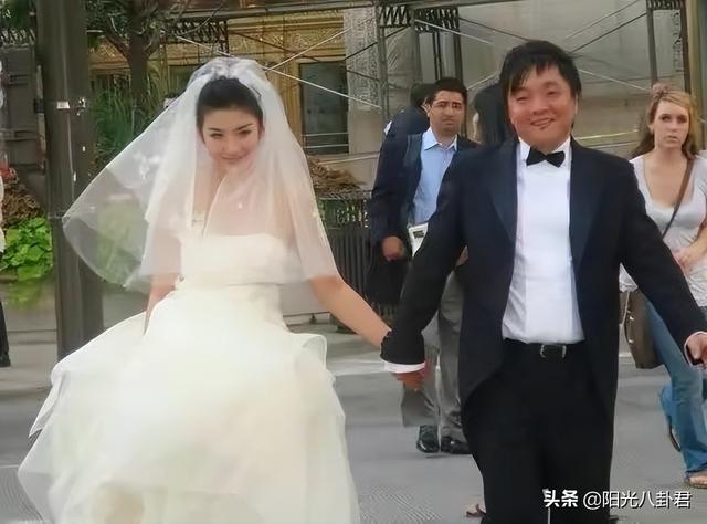 黄奕出轨事件知乎，黄奕被前夫家暴（为抢富豪男友撕破脸）