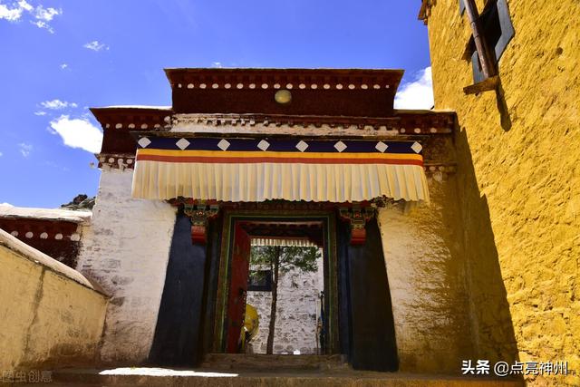 格鲁派的四大寺院，藏传佛教著名寺院盘点