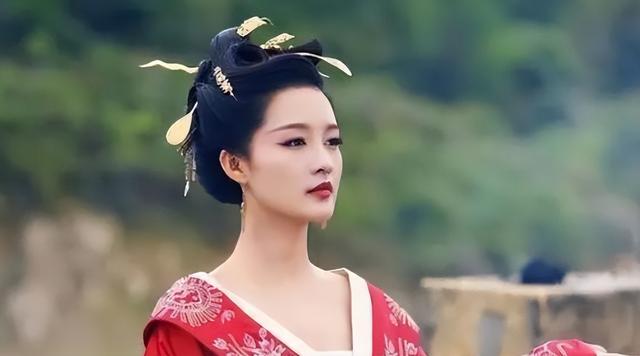 戚薇主演过的电视剧，戚薇演过的电视剧（给“公主演得最好的10个演员”排个名）