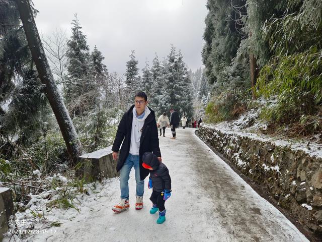 九峰山风景区在哪里，成都九峰山风景区在哪里（旅游笔记丨一天往返）