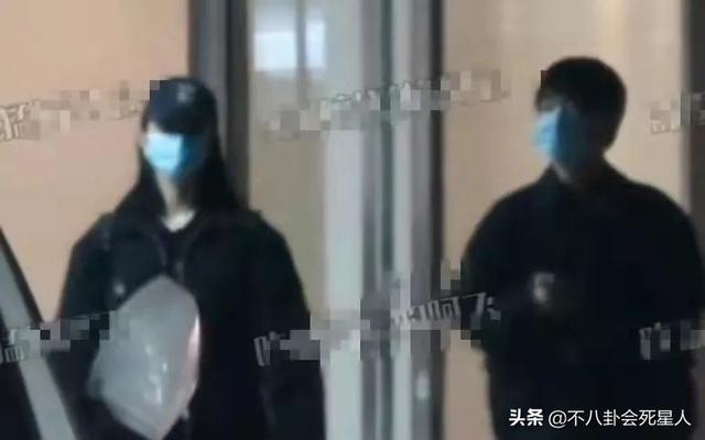 关悦与佟大为婚纱照，关悦图片个人资料（妇女节前的7个瓜）