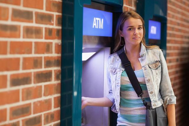 云闪付转账一天限额多少，云闪付一天能转账多少呢（将存款从一张银行卡转到另一张银行卡上）