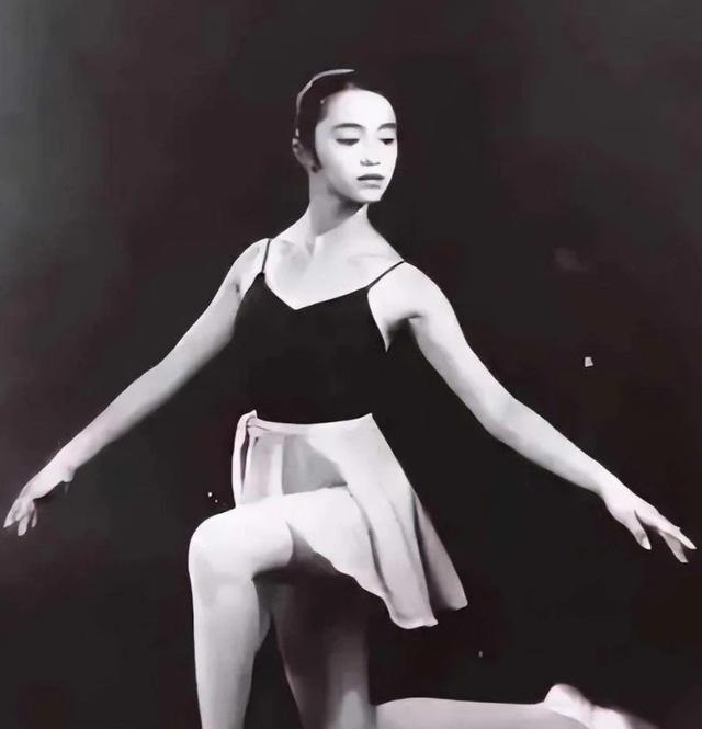 凌潇肃演过的电视剧，凌潇肃还饰演过哪些电视剧（唐一菲扮演了什么样的角色）