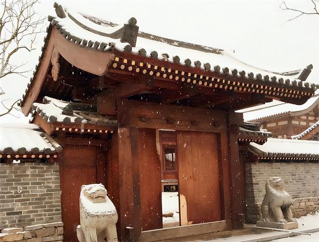 古代小斯是什么意思，小斯是啥意思（房屋中只设置一道门是为什么）