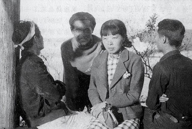 萧红呼兰河传讲述萧红的一生，萧红“不作不死”的人生故事