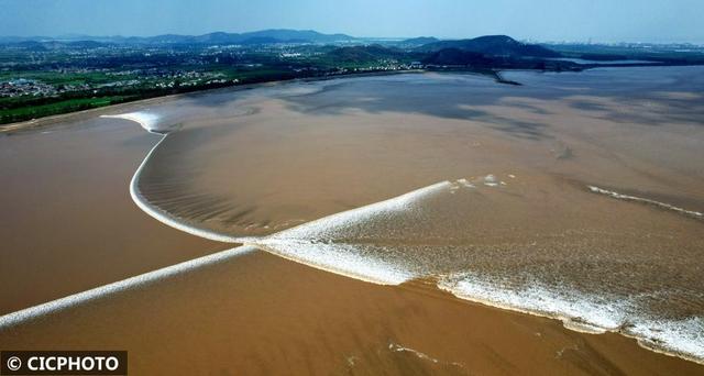 望海潮的钱塘指的是今天的什么地方，钱塘是指今天的什么地方（钱塘是一座城还是一条江）