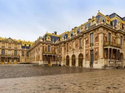 凡尔赛宫在什么地方，聊聊法国的凡尔赛宫（凡尔赛宫是哪儿的）