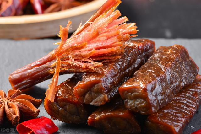 什么零食健康又有营养，建议中老年人：常吃5种零食