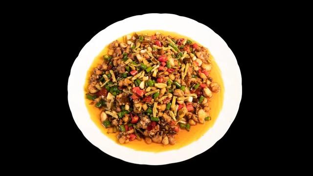 野山椒泡椒兔丁的做法，野山椒泡椒水煮兔（下酒拌饭江湖菜—泡姜豇炒仔兔）