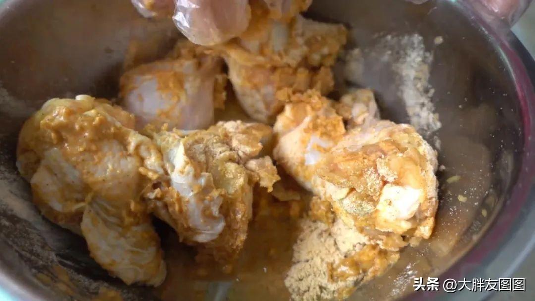 烤鸡腿怎么腌制，烤鸡腿要怎么腌制（不加生粉也能外脆里嫩）
