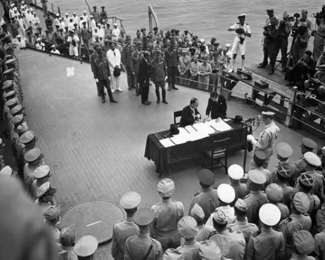 日本为什么投降，二战中日本为什么投降了（揭秘日本投降的真实原因）