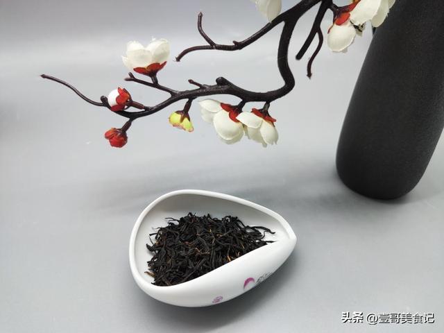 夏天喝什么冷饮好，夏天解暑，到底该喝什么