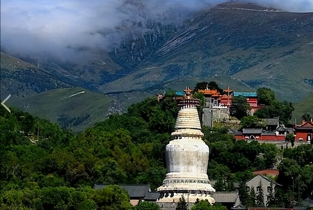 中国五大佛教名山，佛教五大名山简介（五大佛教名山是哪些山）