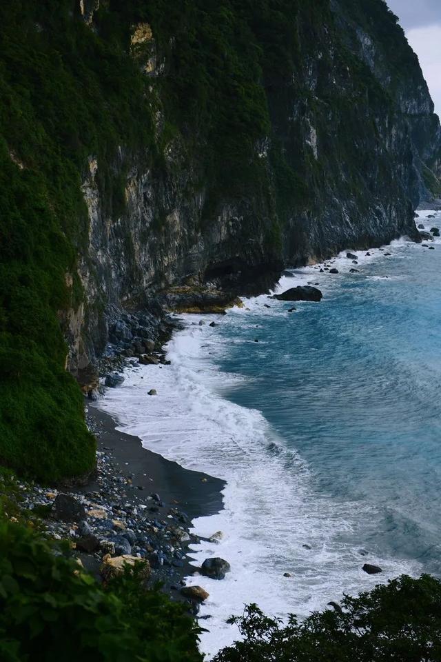 如何去台湾，如何去台湾工作（坐上高铁去台湾旅行）