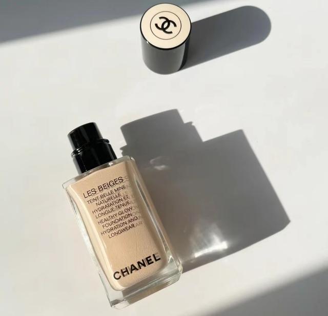 娇兰金钻粉底液，娇兰金钻塑颜粉底液遮瑕力如何（公认好用的5款贵妇粉底液）