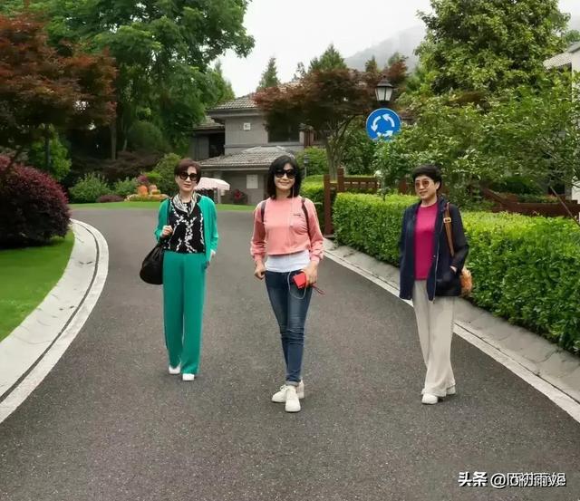 普通人怎么出道当艺人，怎么才能出道当艺人（其貌不扬的吴玉华）