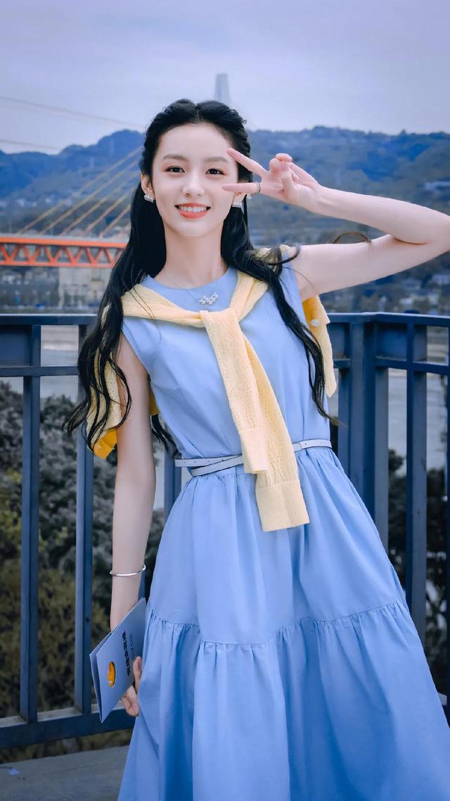 文艺范的句子关于青春，有文艺范的句子（清新文艺型的周也）