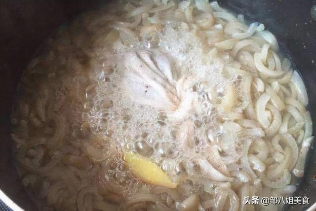 皮冻的家常做法，凉拌肉皮冻的家常做法（分享详细做法和比例）