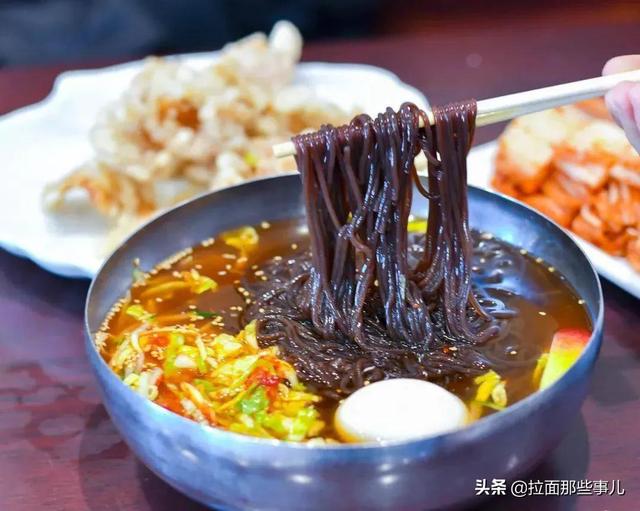 冷面的做法，冷面的做法正宗的朝鲜冷面（做冷面只会放糖和醋）