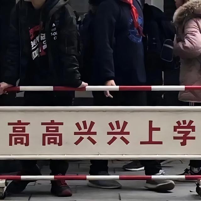 头像+壁纸微信，头像+壁纸（朋友圈背景图+微信头像合集）