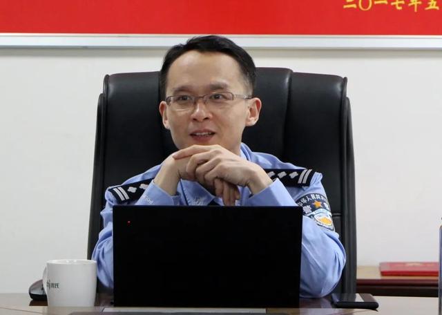 匡扶正义　除暴安良，除暴安良不畏艰险（展青春风采·建“心和”警营——董家段公安开展青年民警座谈会）