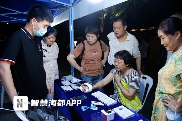 福州西湖公园好玩吗，福州旅游景点（提前体验数字峰会上的“黑科技”）