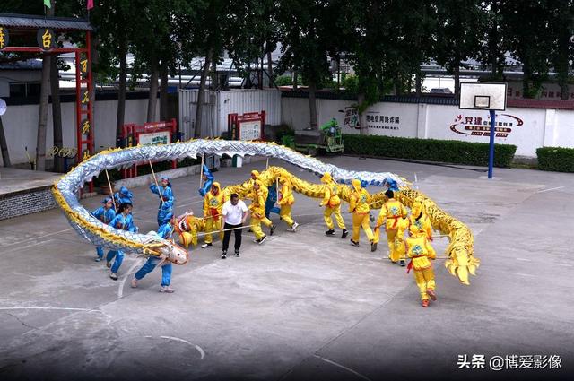 二龙戏珠，九街龙灯《二龙戏珠》（二龙戏珠是什么项目）