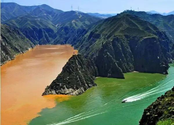 黄河有什么特点，黄河有什么特点请说出三种（黄河上中游的水文特征）