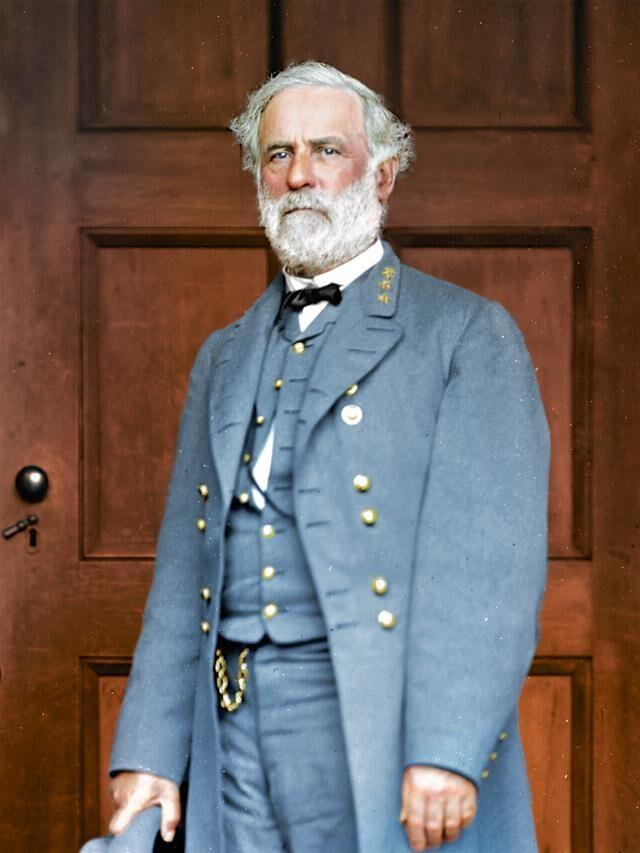 ＂责任、荣誉、国家＂西点军校校训，西点军校校训四句话（美国西点军校有哪些名人）