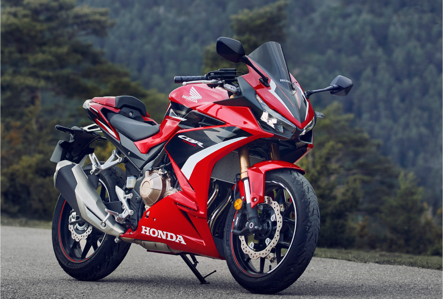 听闻本田cbr400r近期上市,先来看看原版表现和战斗力