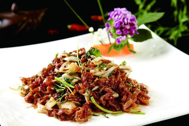 羊肉和什么菜搭配最好，羊肉和什么蔬菜搭配比较营养（教你菠菜羊肉的秘制做法）