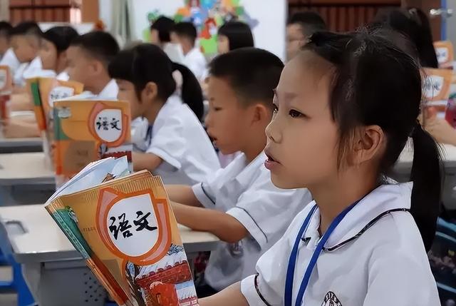 英文文字清新唯美图片，唯美英文句子图片（真是没对比就没有伤害）