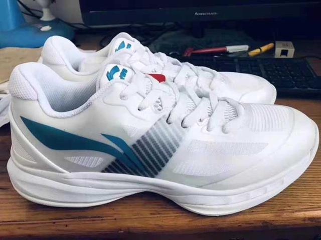 李宁篮球鞋怎么样，李宁和安踏哪个好（李宁做了一双更强的“超轻”篮球鞋）