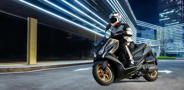 哈雷摩托车，哈雷摩托车官方旗舰店（现在有哪些车型推荐）