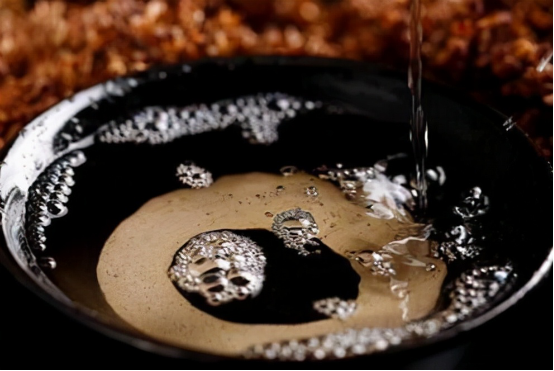 百老泉散酒怎么样，12元的百老泉散酒是纯粮酒吗（市面上2种被列入“黑名单”的白酒）