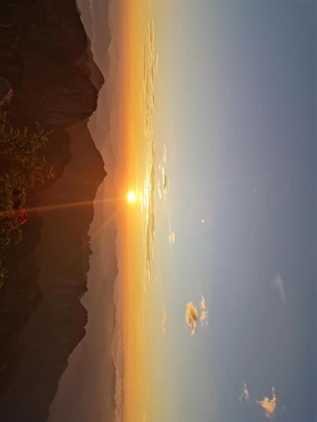 宏村旅游攻略，宏村旅游线路图（黄山风景区-宏村三天两晚旅游攻略）