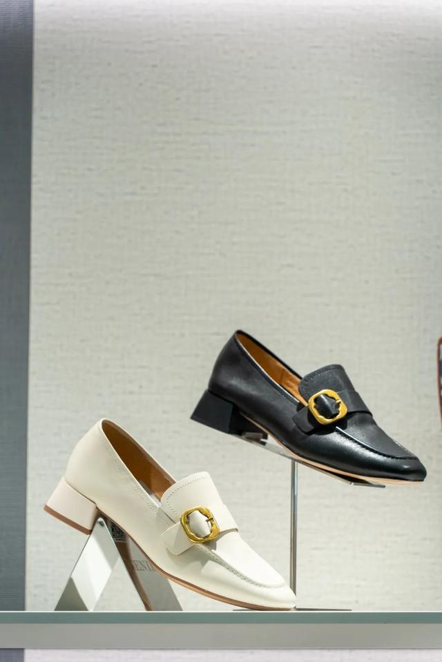 暇步士女鞋价格表，暇步士女鞋价格表和图片（贵友给你夏日不宅家的理由）