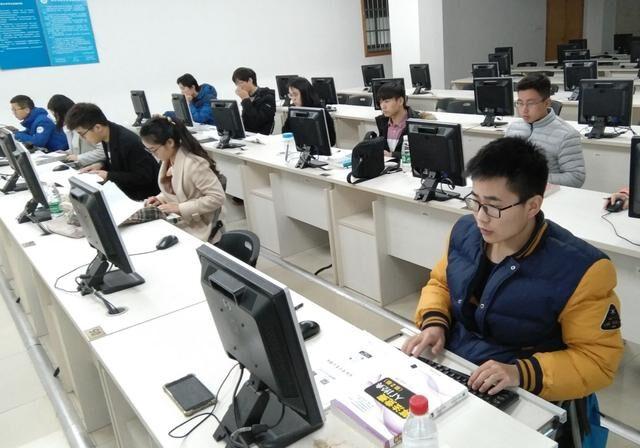 计算机研究生考试科目有哪些，计算机考研科目有哪些（计算机科学与技术）