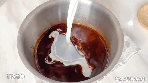 怎样做生日蛋糕，怎样做生日蛋糕的奶油（不用花钱订蛋糕）