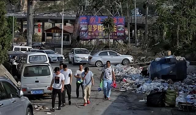 乔家大院在哪，乔家大院在哪里拍摄的（被摘牌后的乔家大院）