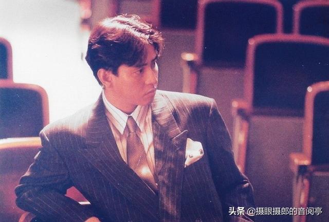 谭咏麟 - 魔鬼之女歌词是什么，谭咏麟经典歌曲50首（1989年2月谭咏麟粤语专辑《爱念》）