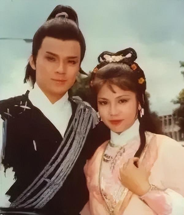 经典粤语歌曲老歌，50首经典粤语歌曲（十首80年代经典粤语金曲）